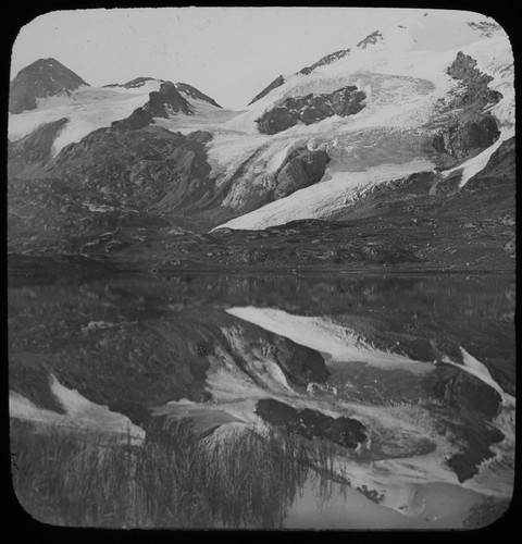 The black lake switzerland - black,