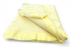 VINTAGE WITNEY CELLULAR BLANKET HONEYCOMB YELLOW  86"x 92" DOUBLE /KING EDGED VG
