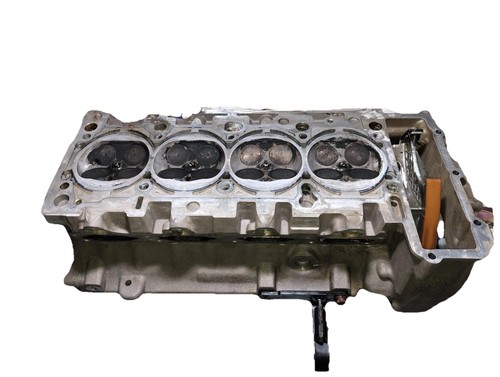 Left engine cylinder head audi - head,