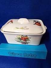 Mid Century Lidded 22cm