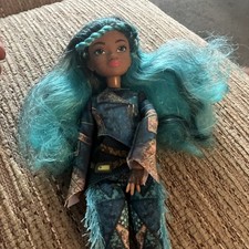 Disney Descendants 3 movie, Uma Fashion Doll, Hasbro 