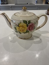 Sadler Floral T Pot Collectors