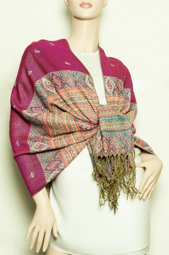 Rainbow paisley bee - bee, pashmina