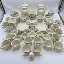 ROYAL DOULTON Lambethware *