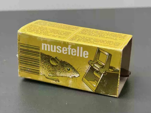 Vintage mouse trap 1990s - trap,
