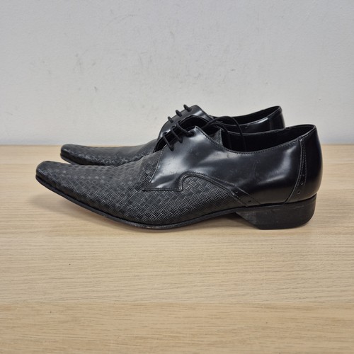 Jeffery west black line - jeffery,