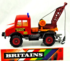 Britains 9581 MERCEDES 1:32 UNIMOG FALCK BREAKDOWN RECOVERY SERVICE TOW TRUCK GC