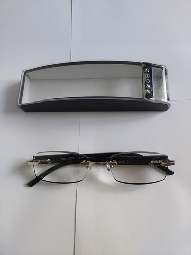 Reading glasses cross 5 - reading,