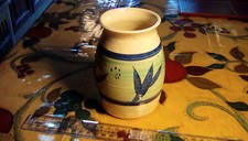 KRISTEN ROTH Studio Pottery St Ives, Cornwall, Blue & White Glaze Vase 13cm Tall