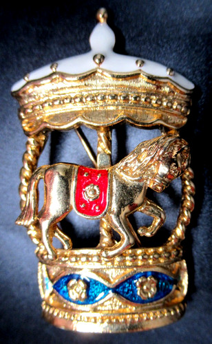 Trifari enamel trembler - trifari,