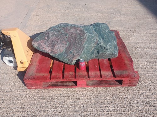 Large granite garden - ,