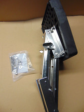 OUTBOARD AUXILIARY BRACKET