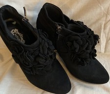 SCHUH black faux suede unique &stylish zip up high heel court shoes size 6