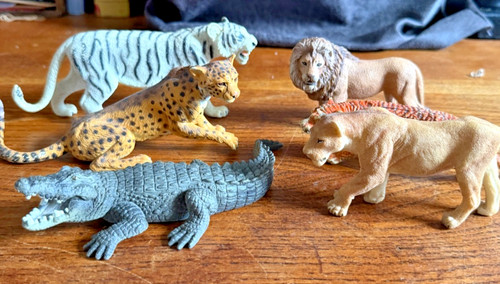Quality vintage plastic - quality,