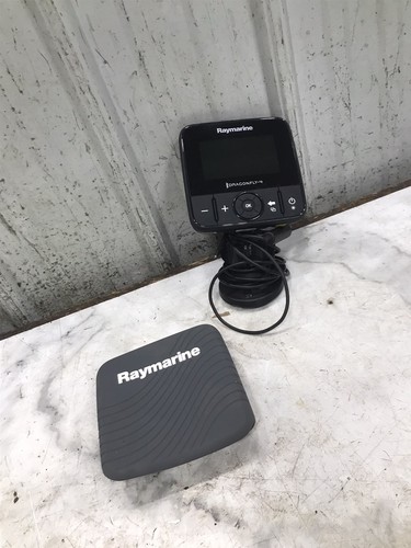 Boat raytheon raymarine - boat,