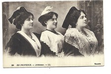 13 ARLES ARLESIENNES