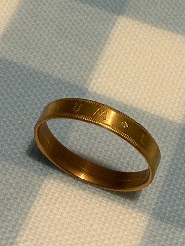 One gold coloured monkey - monkey, 47