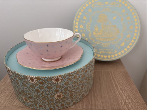 Wedgwood cup and - cup, saucer.