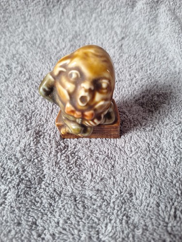 Vintage wade ceramic - vintage,