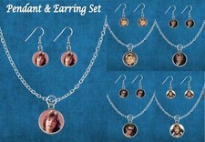 RETRO MUSIC ACTS STARS PENDANT