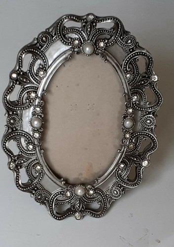Art nouveau oval photo - oval,