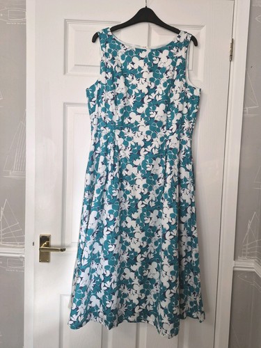 New ladies laura ashley - laura,