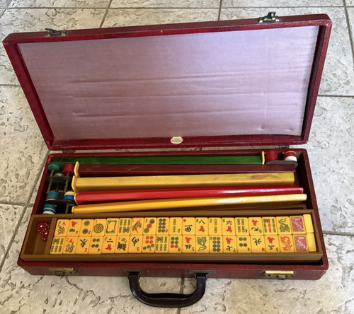 Vintage royal bakelite mah - vintage,