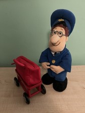Postman Pat Figure & Trolley