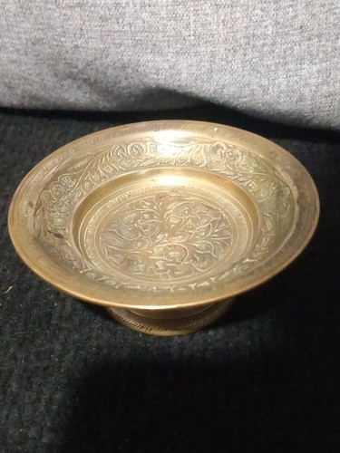 Vintage small brass pedestal - small,