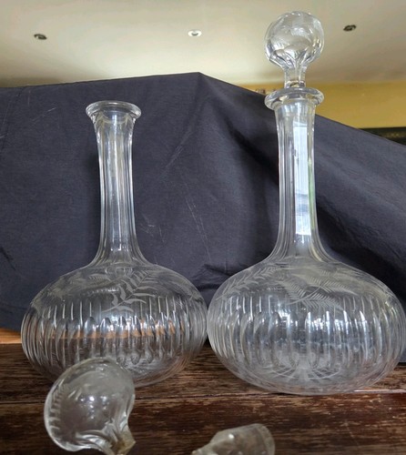 Antique shaft and globe - and,