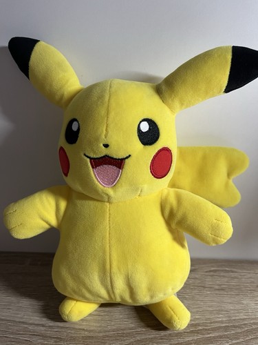 Pokemon pikachu inch plush - pikachu,