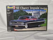 Revell '59 Chevy Impala Hardtop 1/25 Model Car Kit (07302)