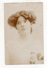 GB KEVII young lady postcard