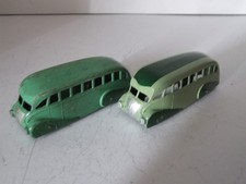 DINKY TOYS No 29B PAIR OF STREAMLINED BUSES IN GREEN LIVERIES