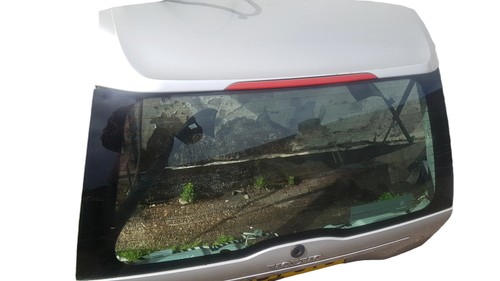 Volvo xc90 tailgate silver - volvo,