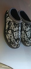 Kito Wares Sherpa Slippers