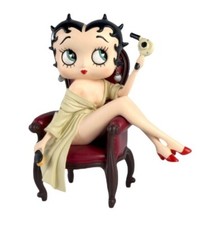 Betty Boop Grooming 24cm Figurine