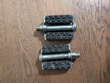 Vintage diamond rubber block