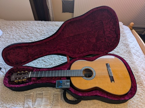 Cordoba classical guitar - c9,