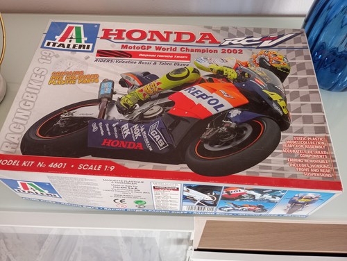 Italeri 4601 honda - italeri, rc211v
