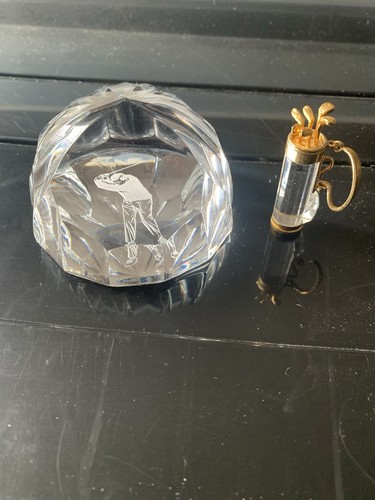 Golf paper weight - ,
