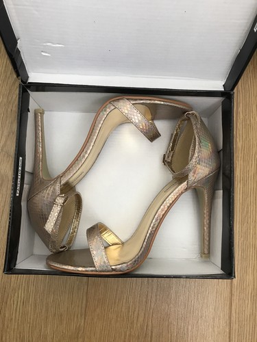 Nwb pretty little - nwb, gold