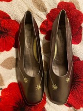 Women’s New Van Dal Wedge