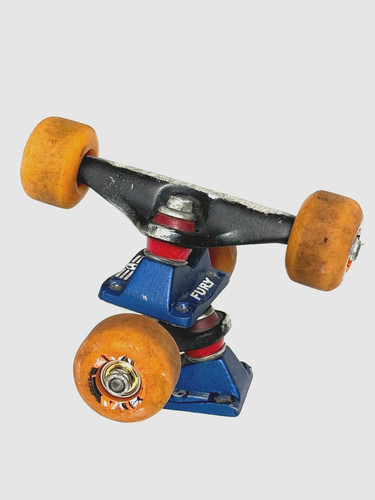 Fury skateboard trucks - skateboard,