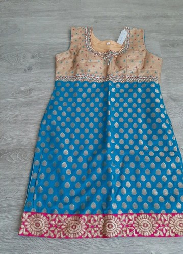Indian sleeveless suit - suit/, kurti