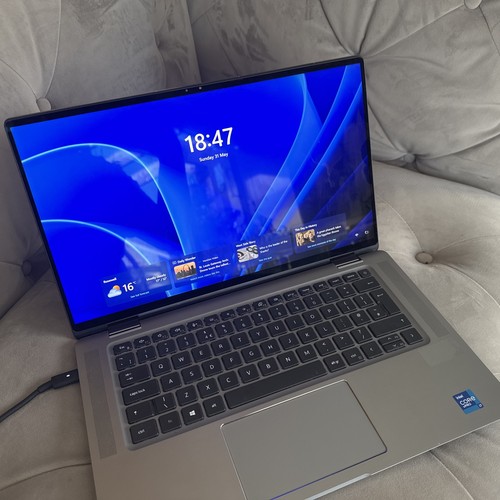 Laptop 2in1 dell latitude - dell, 9520