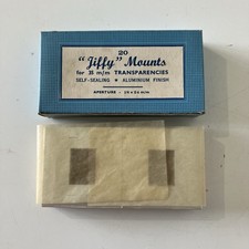 20x Vintage Jiffy Mounts 35mm