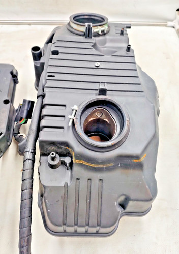 Throttle body with - with, air