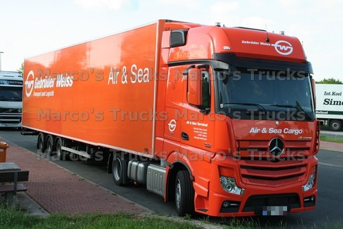 Truck photo mercedes benz - truck,