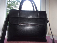 Marks &Spencer. NEW Attractive Real Leather Black Bag/Shoulder Strap/Medium Size